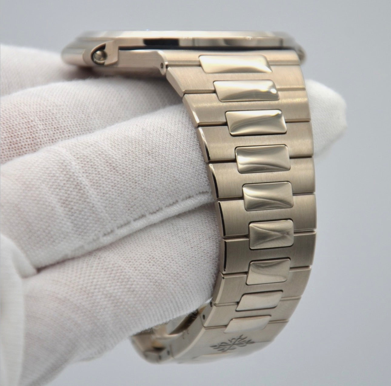 Patek Philippe 5711, Steel, Blue Dial
Ref: 5711/1A