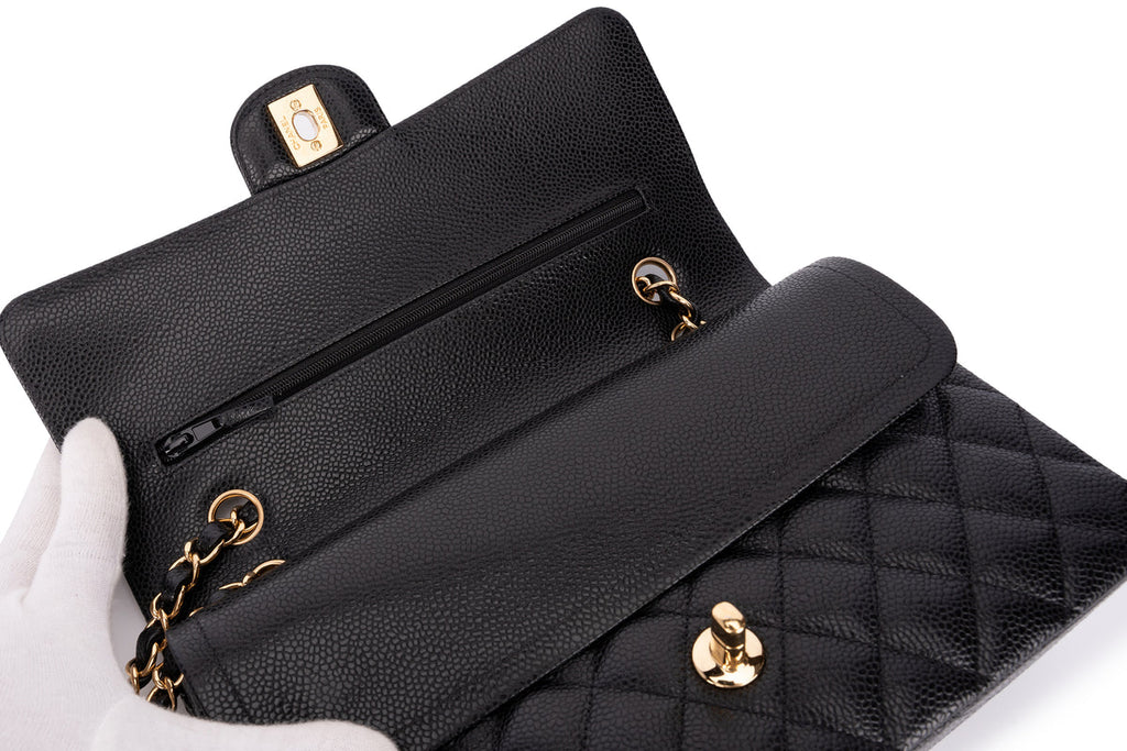 Chanel Med Classic Flap Caviar Blac