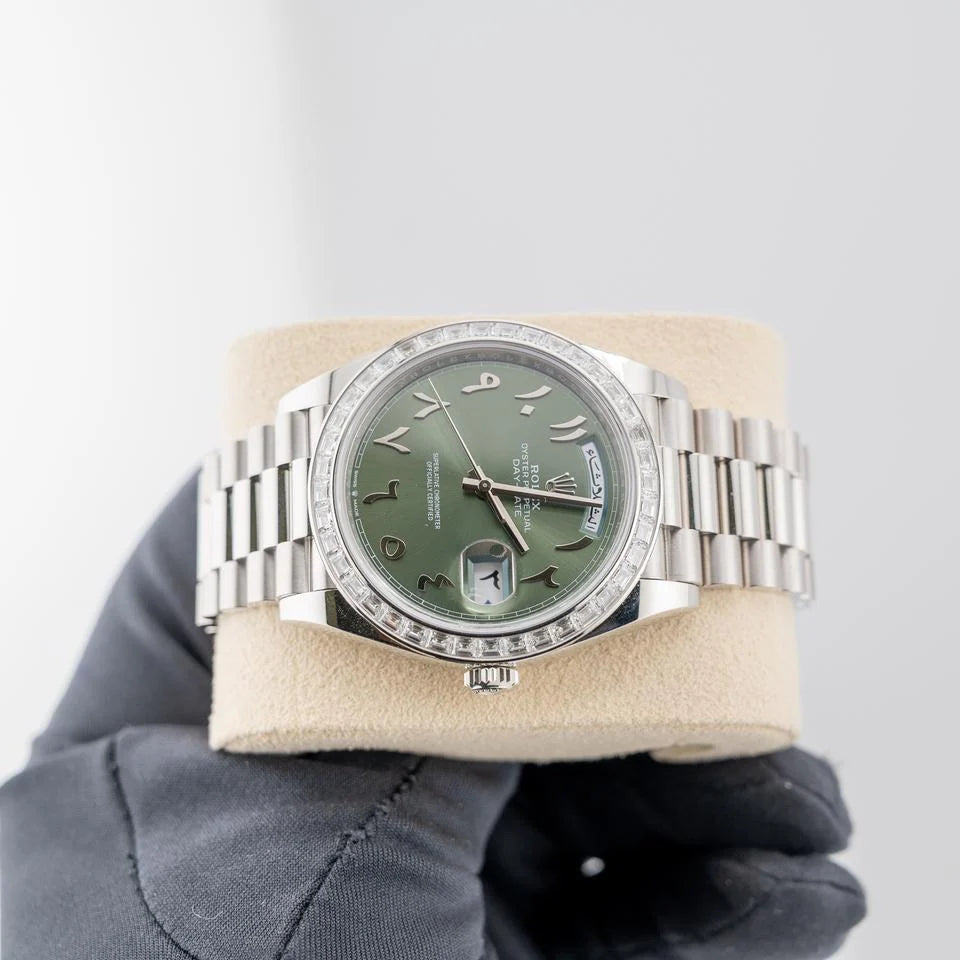 Rolex Day-Date 40
Platinum Olive Green Arabic Dial Diamond Bezel