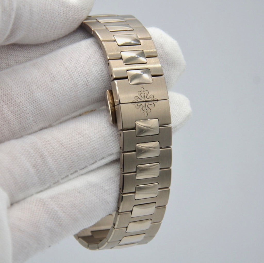 Patek Philippe 5711, Steel, Blue Dial
Ref: 5711/1A