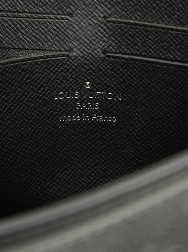 Louis Vuitton MM clutch bag