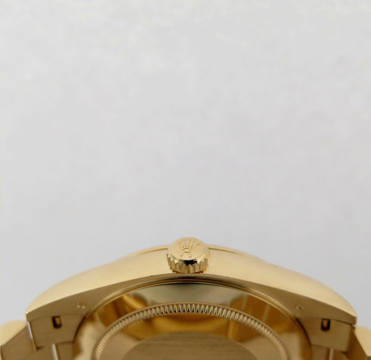 Rolex Day-Date 40mm Diamond Index
Dial 228238